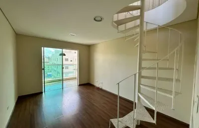 Cobertura duplex com 3 quartos e  2 vagas no água verde