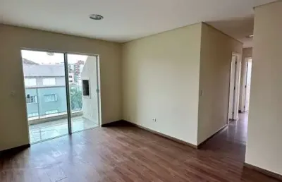 Apartamento com 3 quartos 1 suíte e 1 vaga no agua verde
