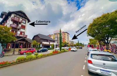 Cobertura vip, com vista panorâmica, 20m da rua coberta, no coração de gramado. mobiliada!