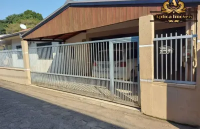 Casa com 3 quartos à venda no Centro, Navegantes 
