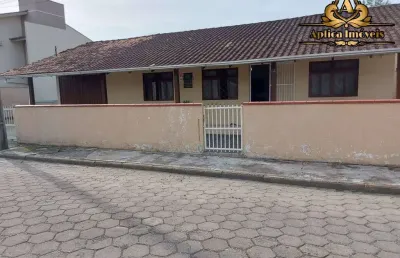 Casa no bairro gravatá - 03 dormítorios garagem coberta para 02 carros