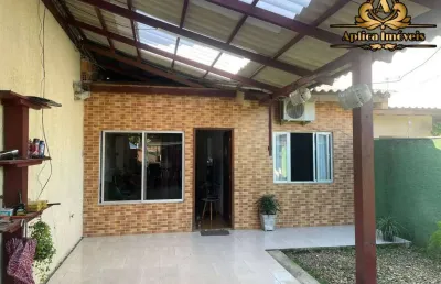 Duas casas  - bairro meia praia - navegantes - 220m do mar
