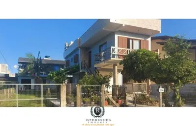 Casa com 6 quartos à venda na Rua Pará, Stan, Torres