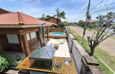 Casa com 3 quartos à venda na Rua Tancredo Neves, Centenário, Torres