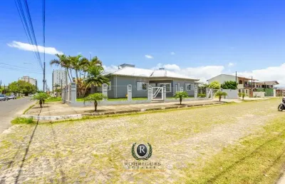 Casa com 3 quartos à venda na Rua Pará, Stan, Torres