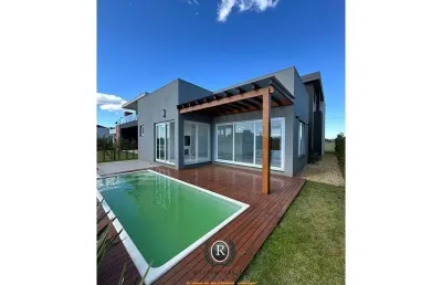 Casa em condomínio fechado com 3 quartos à venda na Avenida Castelo Branco, Reserva Das Águas, Torres