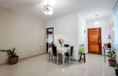Apartamento a venda de 3/4 + dependência de empregada e 1 garagem em nazaré
