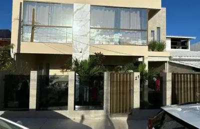 Casa 3 quartos sendo uma suíte, mais sala de tv com piscina e área gourmet abrantes, camaçari / ba