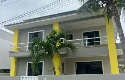Casa de condomínio para venda tem 340 metros quadrados com 4 quartos