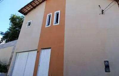 Cód. 570 vila praiana casa solta com 3/4 sendo um suíte e reformada