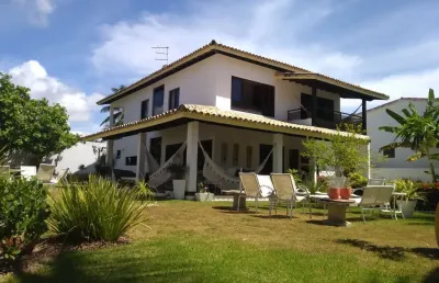 Cód. 586 ipitanga casa com 5/4 sendo 3 suítes e 4 vagas