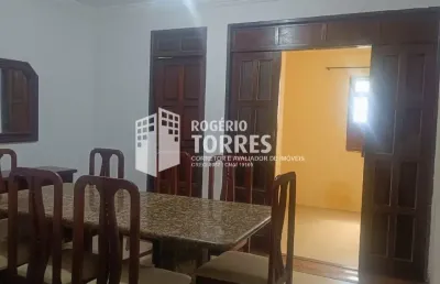 Casa duplex para locação de 3/4, varanda e garagem em pituaçu
