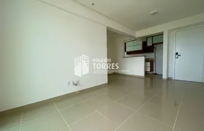 Apartamento a venda de 2/4, 1 suíte, com infraestrutura e garagem em piatã