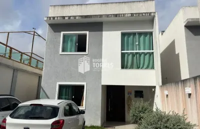 Casa duplex a venda de 3/4, 1 suíte, energia solar e 2 garagens no caji