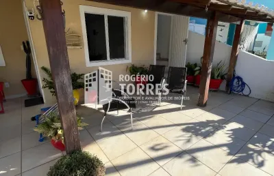 Casa duplex a venda de 5/4, 3 suítes + dependência e garagens em piata