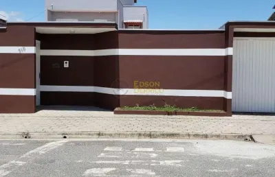 Sobrado com 2 dormitórios à venda, 250 m² por r$ 800.000,00 - laerte assunção - pindamonhangaba/sp