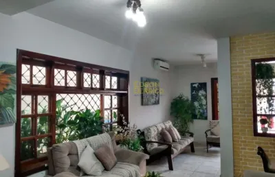Sobrado com 4 dormitórios à venda, 142 m² por r$ 900.000 - vila bourghese - pindamonhangaba/sp