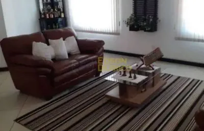 Sobrado com 4 dormitórios à venda, 490 m² por r$ 1.100.000,00 - santana - pindamonhangaba/sp