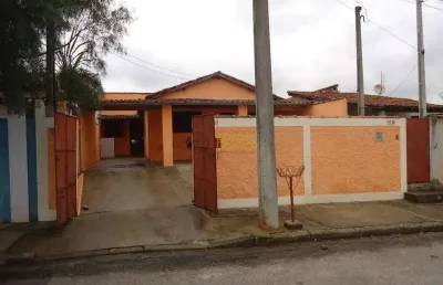 Casa á venda com 4 quartos, triângulo - pindamonhangaba