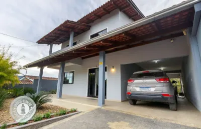 Casa com 3 quartos à venda no itoupava central, blumenau , 209 m2 por r$ 830.000