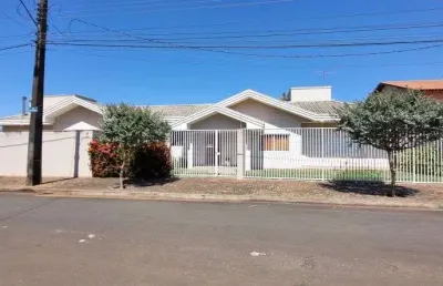 Casa com 3 quartos à venda na Rua Monte Castelo, 924, Jardim Casa Grande, Cambé