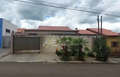 Casa 3 domitórios sendo uma suite com piscina no jd. planalto verde