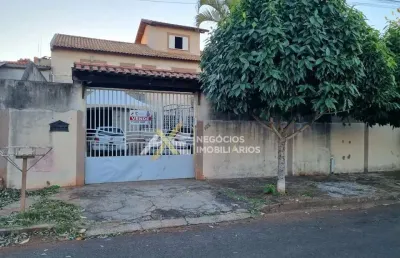 Casa com 3 quartos à venda na Rua Nossa Senhora Auxiliadora, 185, Jardim Santa Izabel, Cambé