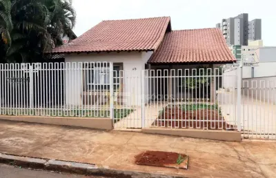 Casa com 4 quartos à venda na Rua Chile, 59, Centro, Cambé