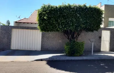 Casa com 3 quartos à venda na Rua Antônio Forastieri, 45, Parque Osvaldo Sella, Cambé