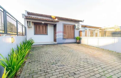 Casa dos sonhos em condomínio fechado, segurança 24 horas.