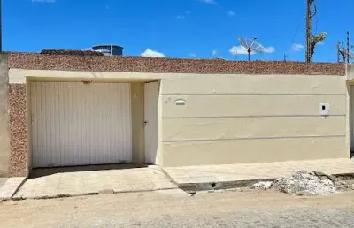 Casa com 3 quartos para alugar na Rua Roberto Barros de Oliveira, 47, Verdes Campos, Arapiraca