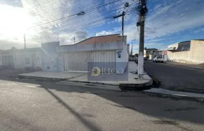 Casa com 4 quartos para alugar na Rua Professora Terezinha Amorim de Oliveira, 149, Santa Esmeralda, Arapiraca