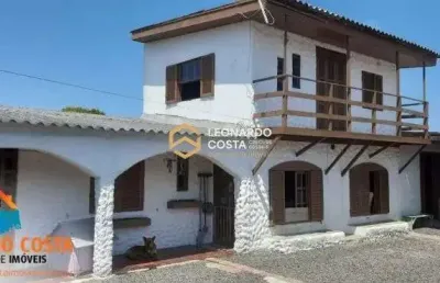Casa com dois andares e mais anexo em balneário pinhal