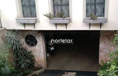 Excelente oportunidade sobrado horto florestal 258 metros de construção com 3 dormitórios sendo 1 suíte, 3 vagas.