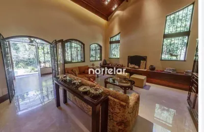 Magnifica casa terreá no condomínio fazendinha  granja viana