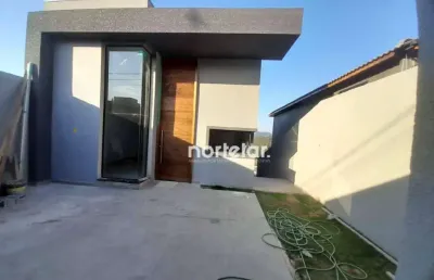 Excelente oportunidade casa terrea  localizado na regiao do portais (polvilho)   casa com 3 dormitórios sendo uma suíte.  128,5m² com área gourmet, la