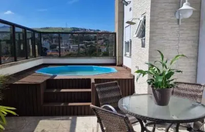 Lindo e amplo apartamento com cobertura em otimo prédio,local previlegiado