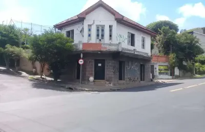 Casa com 3 quartos à venda na Rua Padre João Batista Reus, 917, Vila Conceição, Porto Alegre