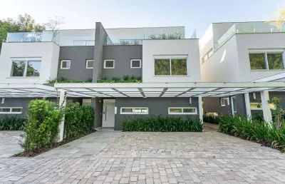 Casa com 3 quartos à venda na Rua Doutor Ney de Castilhos Ferreira, 300, Pedra Redonda, Porto Alegre