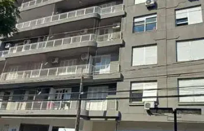 Apartamento com 3 quartos à venda na Avenida Venâncio Aires, 449, Santana, Porto Alegre