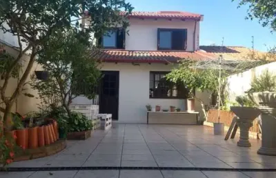 Casa com 4 dormitórios à venda, 245 m² por r$ 880.000,00 - cavalhada - porto ale