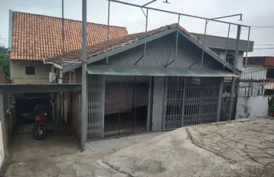 Casa com 5 quartos à venda na Avenida Vicente Monteggia, 1535, Cavalhada, Porto Alegre
