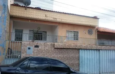 Casa com 5 quartos à venda na rua afonso pena, 288, jk, contagem por r$ 600.000