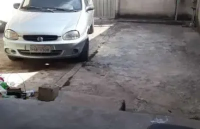 Casa com 2 quartos à venda na rua joaquim josé, 126, buganville ii, contagem por r$ 215.000