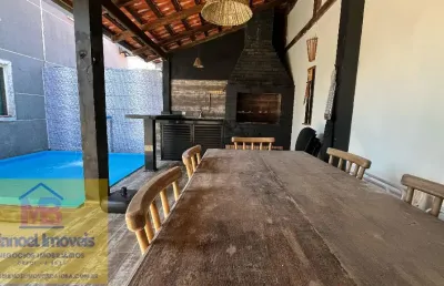 Casa com 3 quartos à venda na Avenida Paranaguá, 6010, Centro, Matinhos