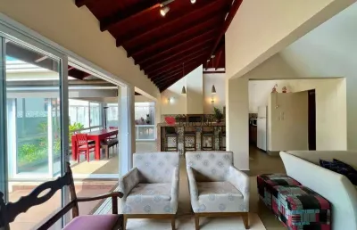 Casa alto padrão com 261m², 3 quartos à venda no condomínio colina do sabiá em ribeirão preto/sp i imobiliária brioni imóveis