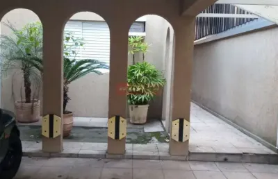 Excelente casa, 3 dorm, 4 banheiros, 3 salas, 2 vagas, na chácara santo antônio