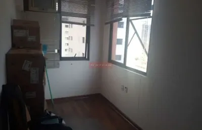 Sala comercial com 1 sala para alugar na Chácara Santo Antônio, São Paulo 