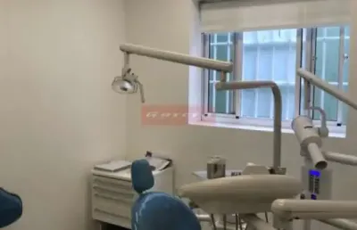 Excelente casa comercial para consultório , 160 metros, 5 salas, 3 banheiros, 2 vagas.