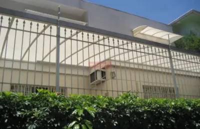 Prédio comerc. na chácara santo antônio, 397 metros de terreno, 5 dorm, 5 salas, 4 banh., 6 vagas.